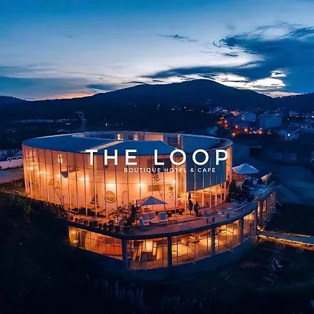 The Loop Boutique Hotel & Cafe-2